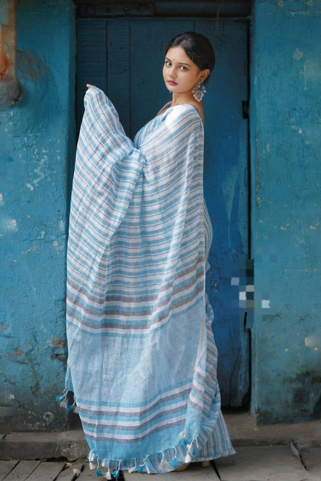 Handwoven Pure Linen Saree with Stripe Weave