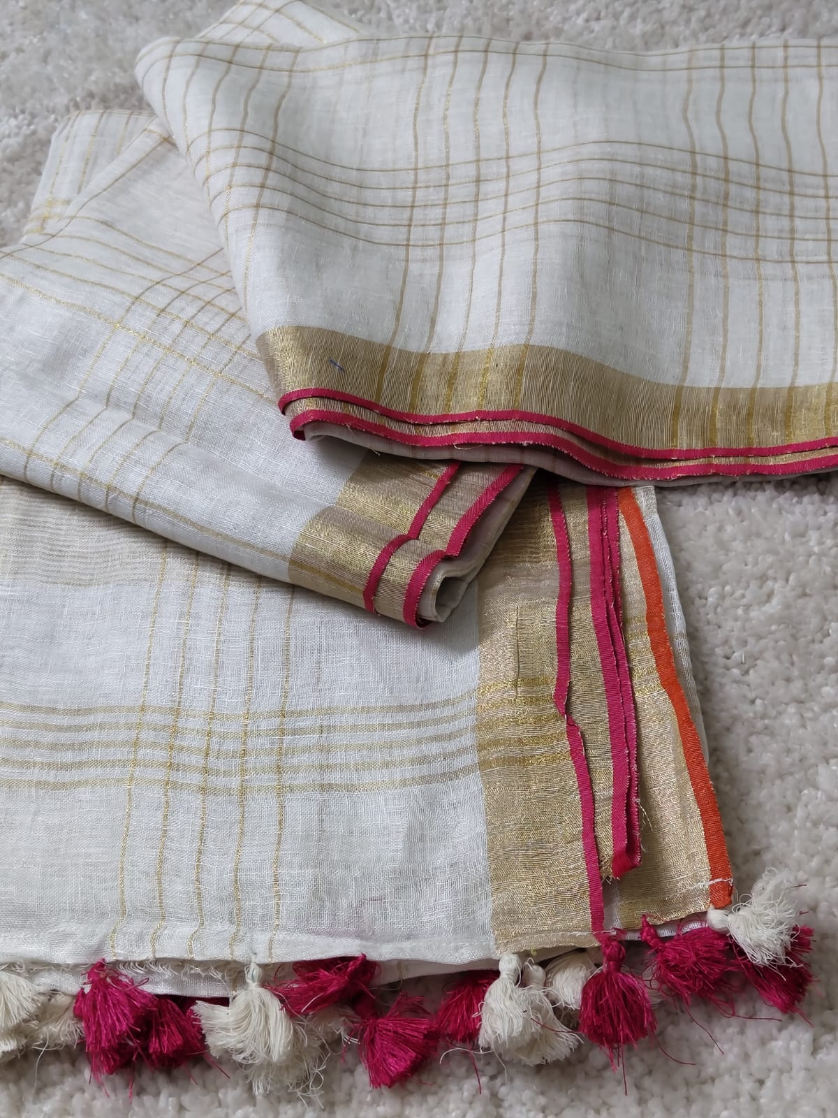 Linen Cotton Golden Zari Border Handloom Saree