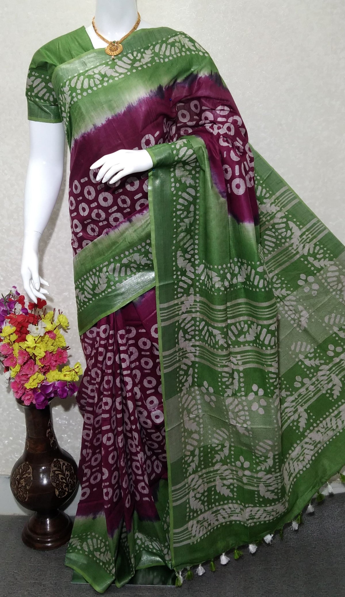 Handwoven Cotton Batik Print Saree